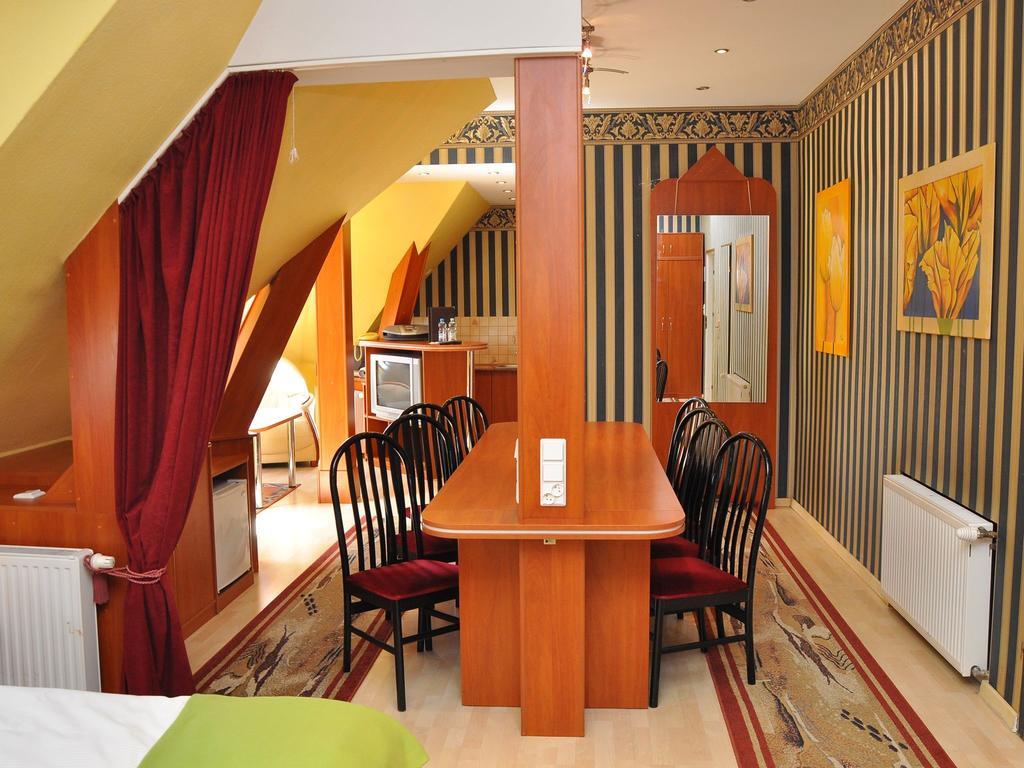 Hotel Kowalkowski Grudziądz Pokoj fotografie